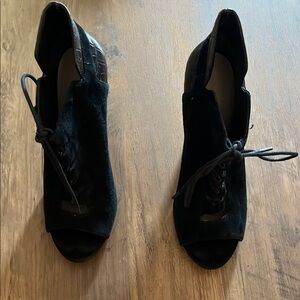 Pour La Victoire Black Lace-Up Open Toe Boots